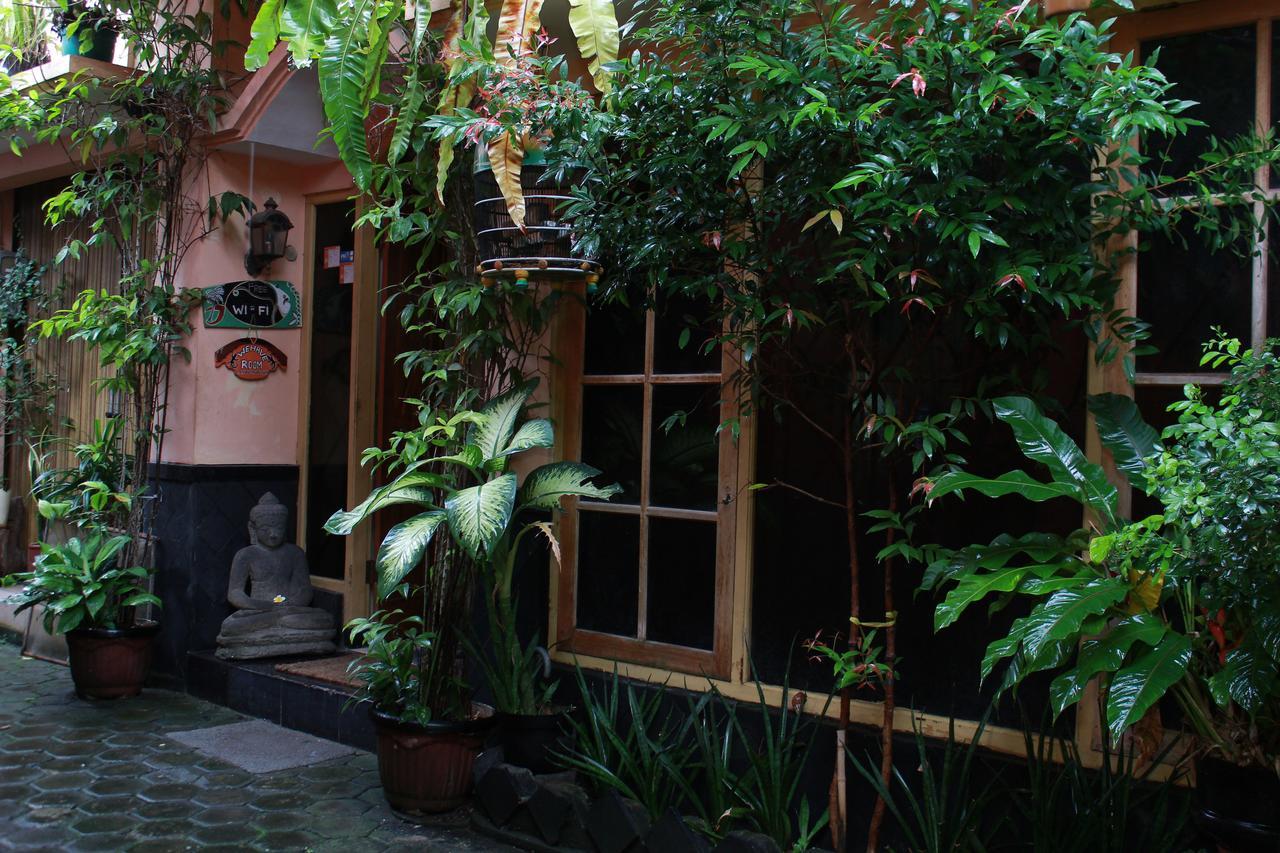 La Javanaise Home Stay Malioboro Yogyakarta Esterno foto