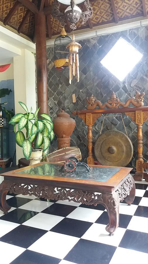 La Javanaise Home Stay Malioboro Yogyakarta Esterno foto