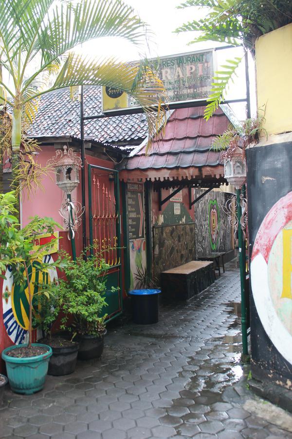 La Javanaise Home Stay Malioboro Yogyakarta Esterno foto