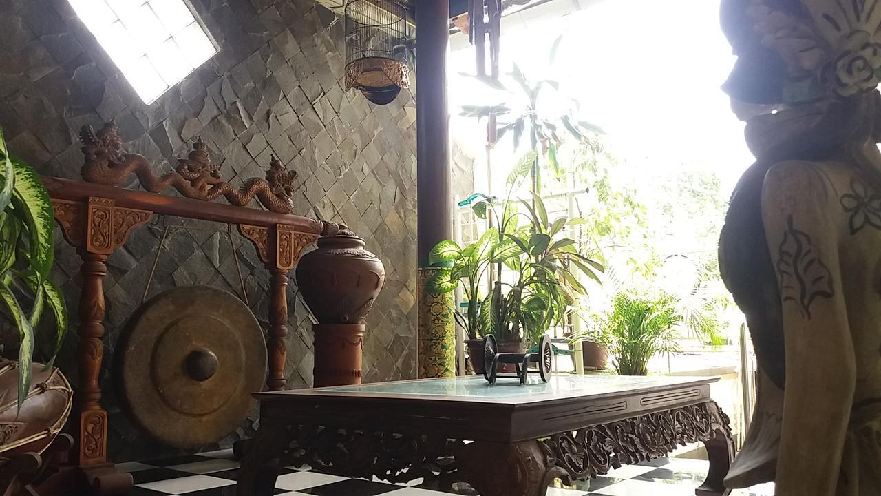 La Javanaise Home Stay Malioboro Yogyakarta Esterno foto