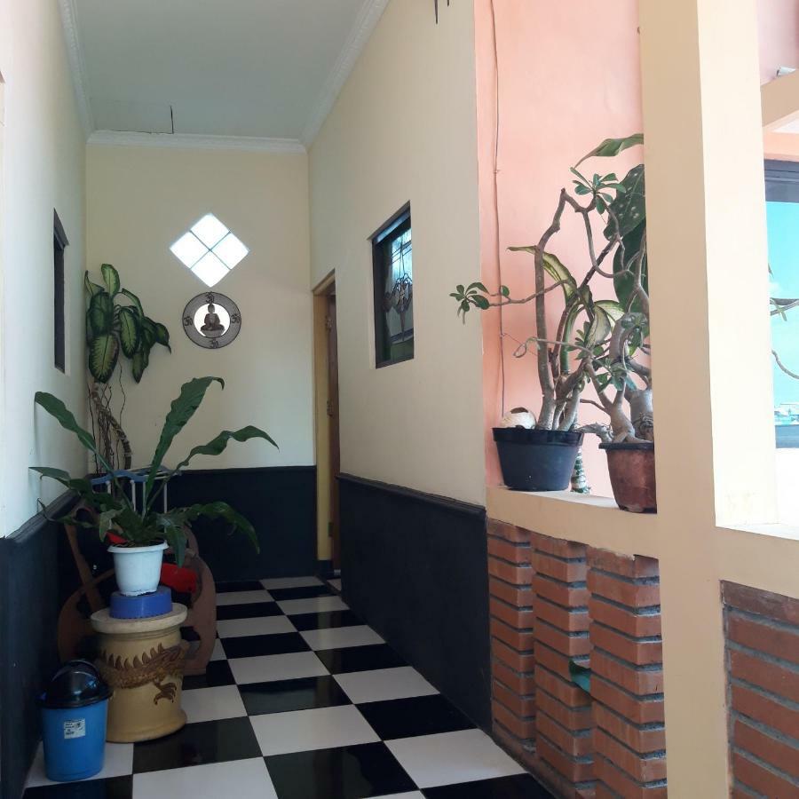 La Javanaise Home Stay Malioboro Yogyakarta Esterno foto