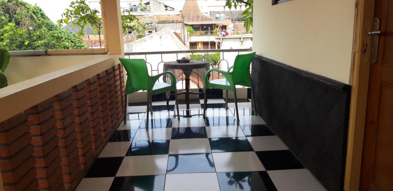 La Javanaise Home Stay Malioboro Yogyakarta Esterno foto
