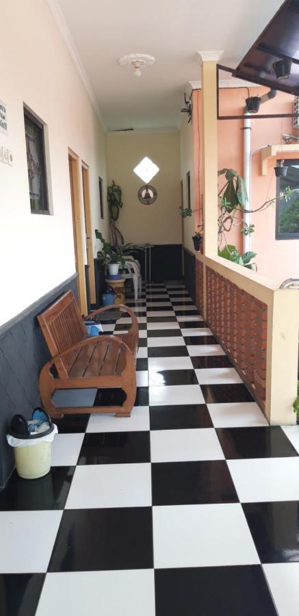 La Javanaise Home Stay Malioboro Yogyakarta Esterno foto